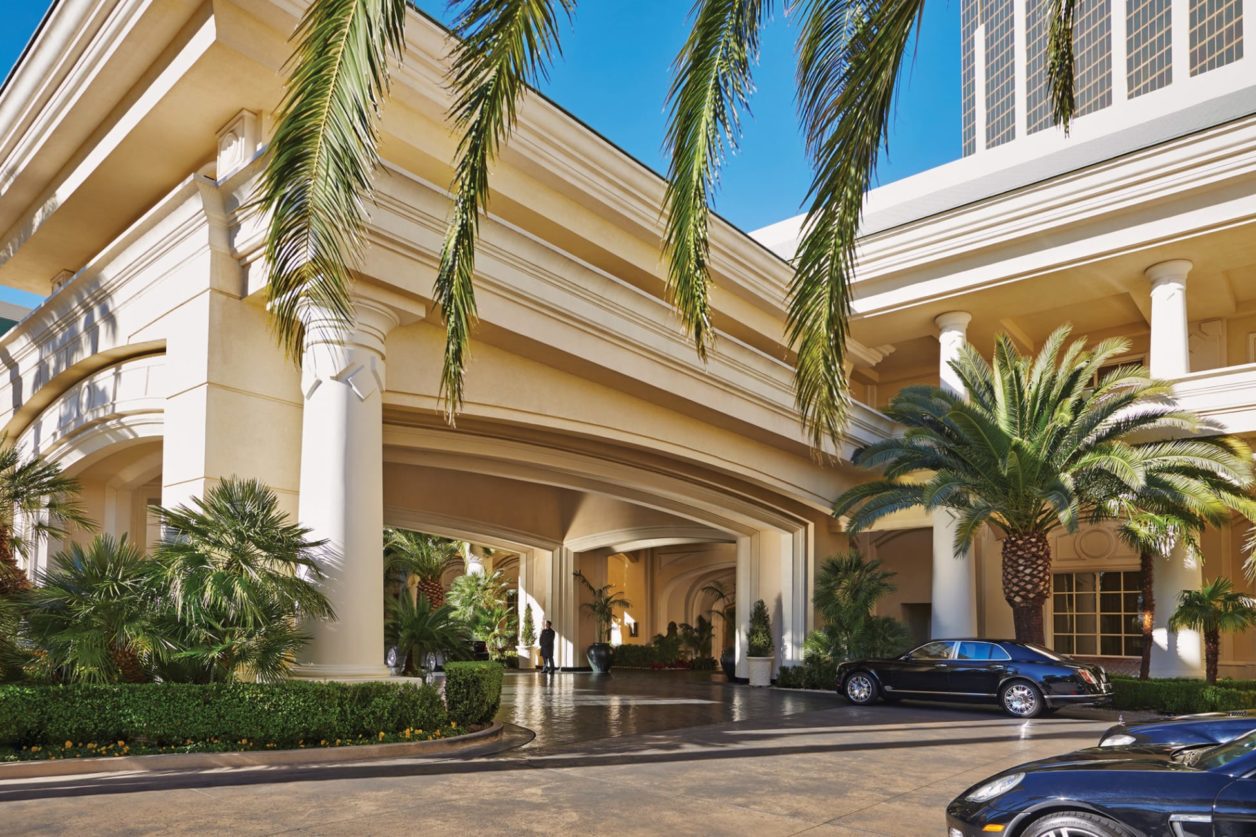 Four Seasons Hotel Las Vegas best luxury hotel in las vegas